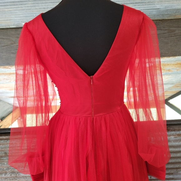 Elegant Red Long Sleeve Dress - Picture 12 of 16